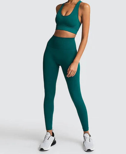 Conjunto Deportivo con Top de Tirantes Anchos y Calza Ref: 1032