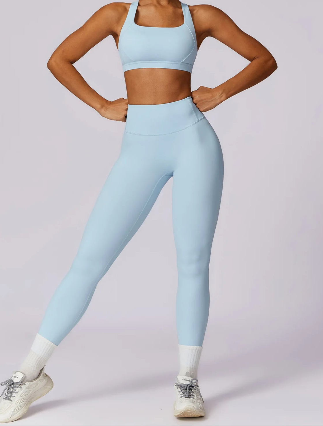 Conjunto Deportivo Liso con Top y Calza Ref: 1023